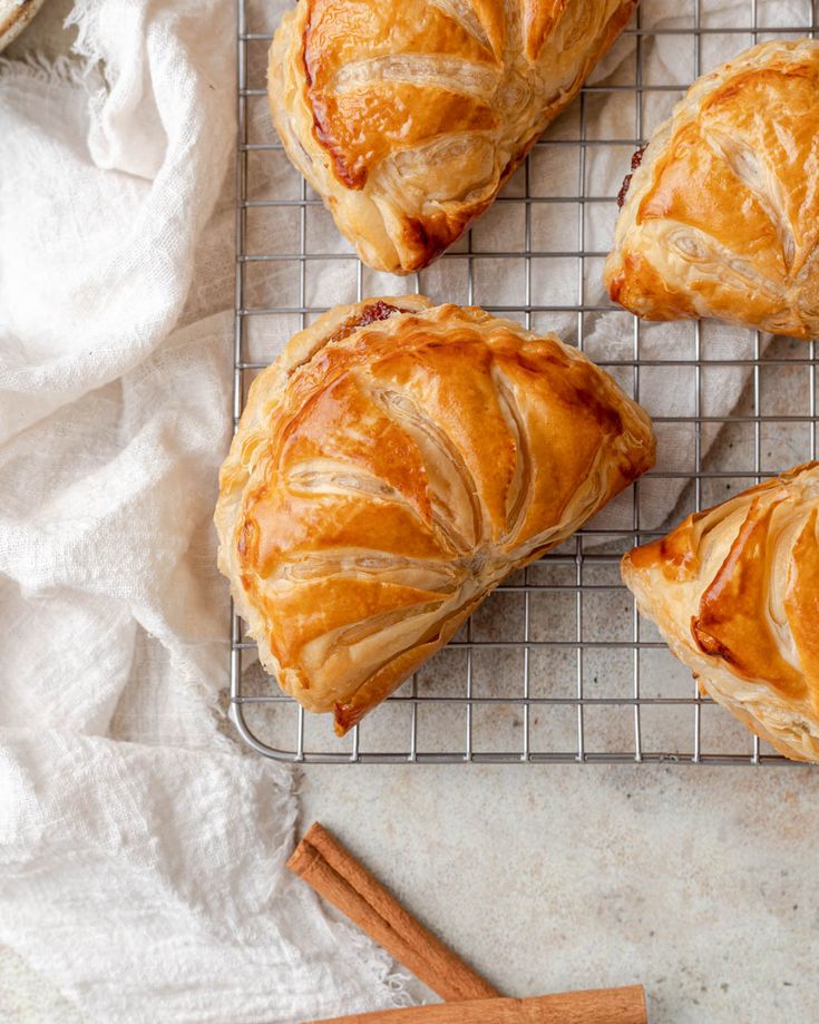 des chaussons aux pommes 